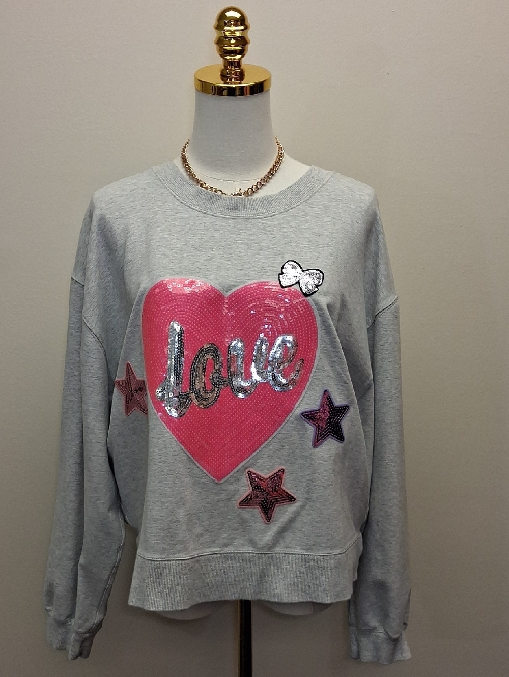 Abercrombie Pink Sequin Heart Love Graphic Sweater Gray Extra Large